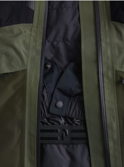 PeakPerformance PEAK PERFORMANCE MEN'S GRAVITY GORE-TEX 2L JACKET Pine Needle -Snow Kleding Verkoopwinkel scherm afbeelding 2023 02 07 om 11.35.43