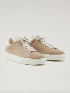 WOOLRICH SUEDE CLASSIC COURT Beige -Snow Kleding Verkoopwinkel scherm afbeelding 2023 03 10 om 11.32.06