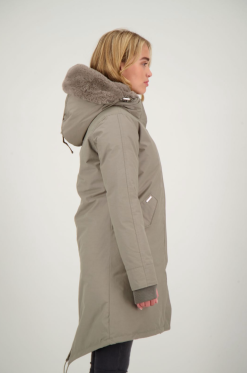 AIRFORCE DOUBLE ZIP FISHTAIL PARKA Brindel -Snow Kleding Verkoopwinkel schermafbeelding 2021 11 18 om 10.06.14