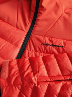 PeakPerformance PEAK PERFORMANCE BLACKFIRE DOWN JACKET WOMEN Racing Red -Snow Kleding Verkoopwinkel schermafbeelding 2021 12 09 om 20.09.04