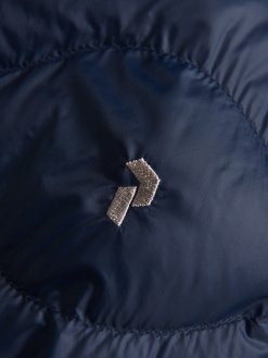 PeakPerformance PEAK PERFORMANCE HELIUM DOWN HOOD WOMEN Blue Shadow -Snow Kleding Verkoopwinkel schermafbeelding 2022 03 29 om 12.25.25