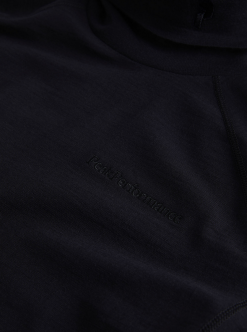 PeakPerformance PEAK PERFORMANCE MAGIC ROLLNECK WOMEN Black / Black 7 PeakPerformance PEAK PERFORMANCE MAGIC ROLLNECK WOMEN Black / Black -Snow Kleding Verkoopwinkel schermafbeelding 2022 10 22 om 11.48.44