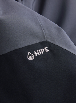 PeakPerformance PEAK PERFORMANCE PACT INSULATED 2L JACKET MEN Black / Motion Grey -Snow Kleding Verkoopwinkel schermafbeelding 2022 10 26 om 19.26.13