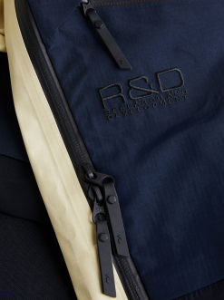 PeakPerformance PEAK PERFORMANCE VERTICAL GORE-TEX PRO 3L BIB PANTS WOMEN Pale Blue -Snow Kleding Verkoopwinkel schermafbeelding 2022 11 11 om 17.49.04